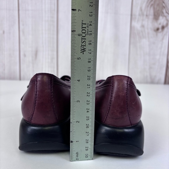 Dansko Vintage Mary Jane Platform Leather Clogs Buckle Burgundy Size 39/8.5-9 - Picture 15 of 15
